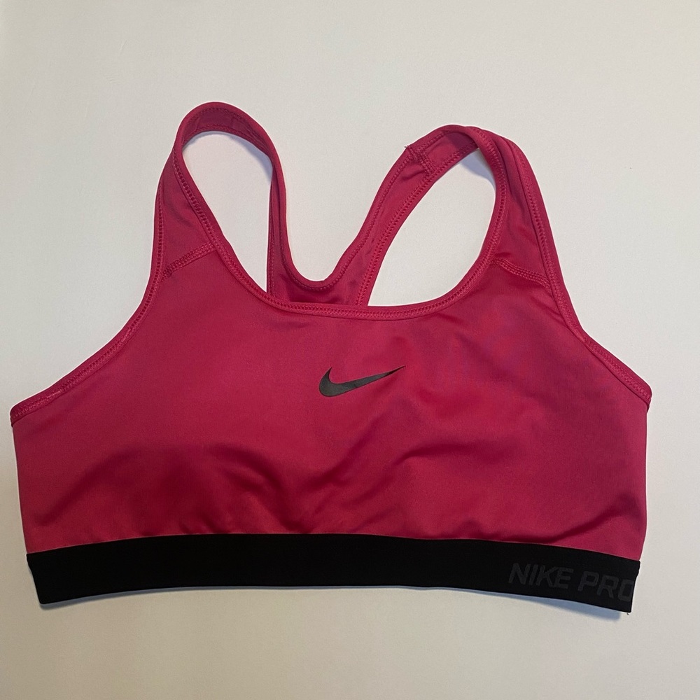 Pre-Owned Women’s Nike Pro Dri-Fit Racerback Sports Bra